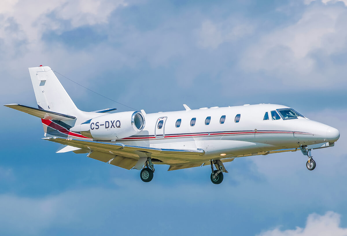 Reiseführer, Unkategorisiert charterflüge nach katar CS DXQ Netjets Cessna 560XL Citation XLS @ BMA T jerkson Flickr 1