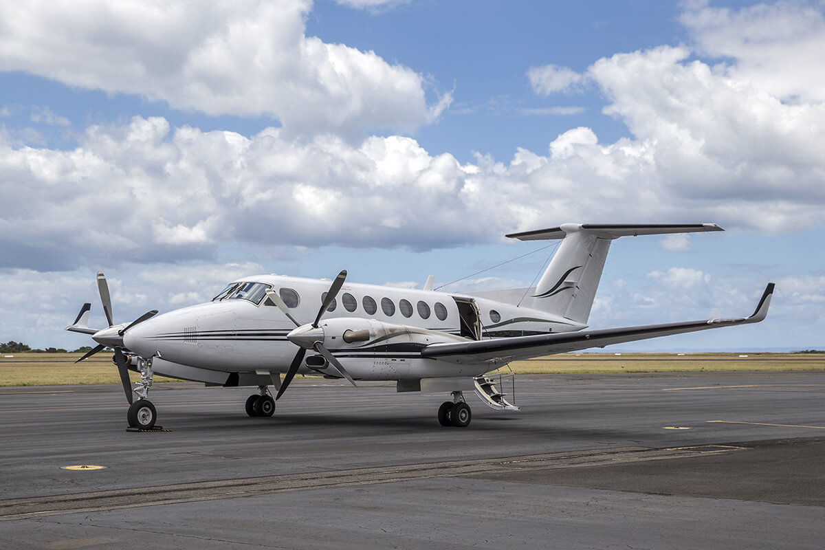 Reiseführer, Unkategorisiert charterflüge nach katar turboprop king air 350 1