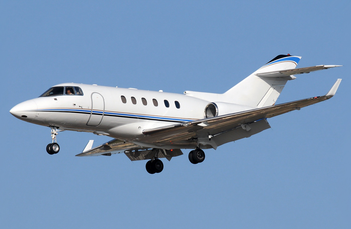 Hawker-800xp Warum sollten Sie eine Hawker 800 von Tahseen Aviation chartern?